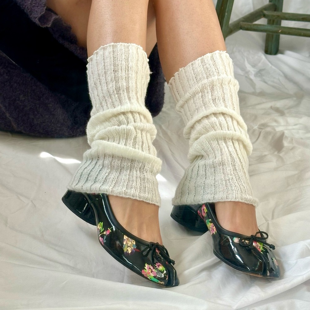 Cream white ribbed knit leg warmers